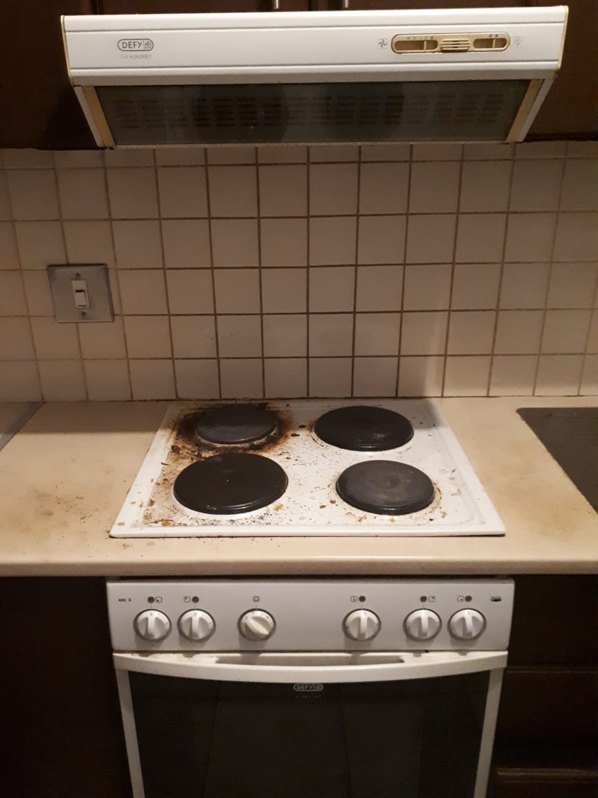 Stove before cleaning